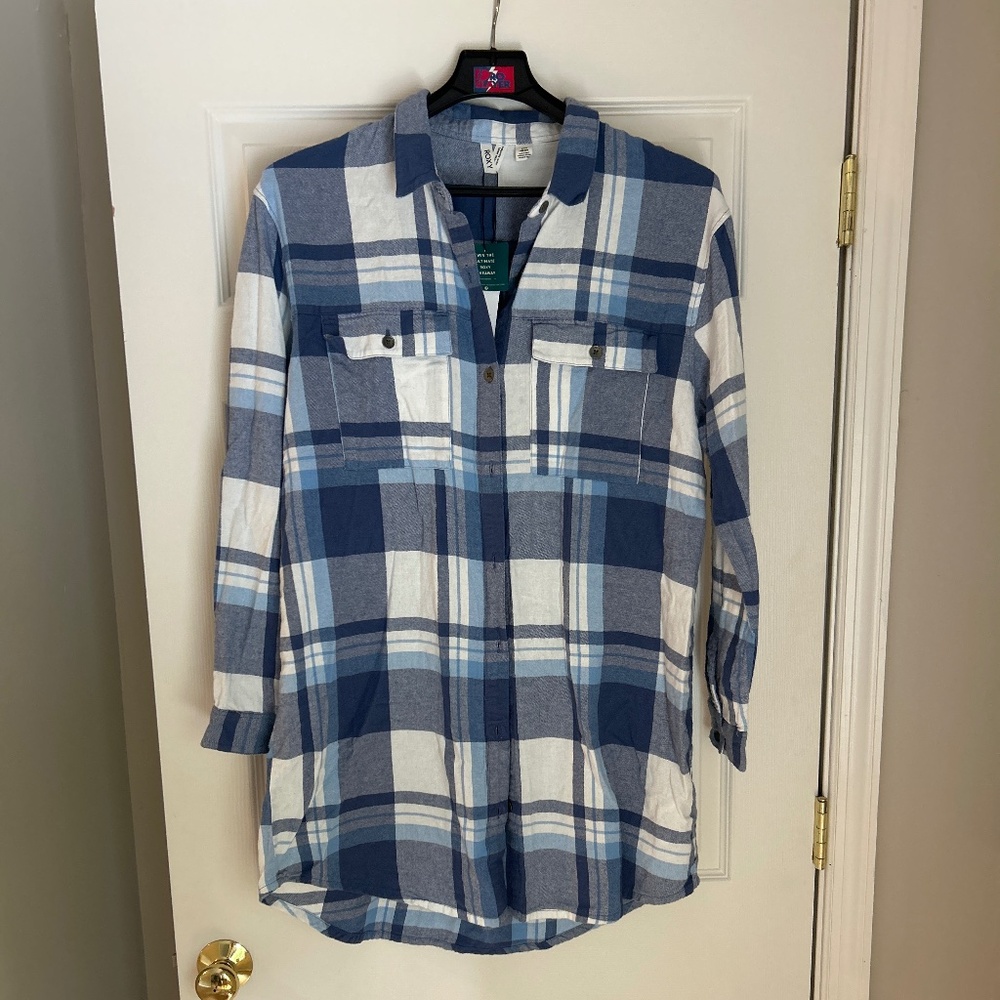 Roxy women’s blue flannel tunic size M